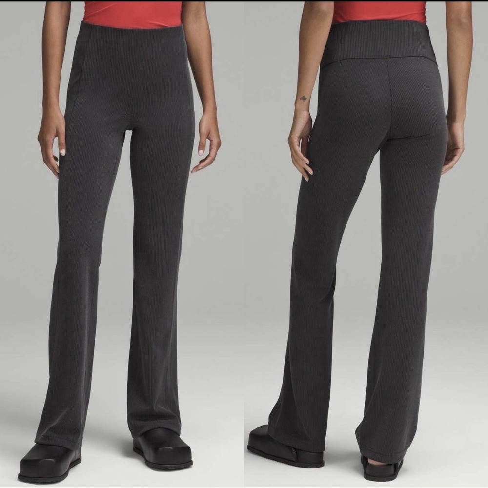 Lululemon Ribbed Softstreme Flared Pants Black Size 4 High Rise Excellent Soft